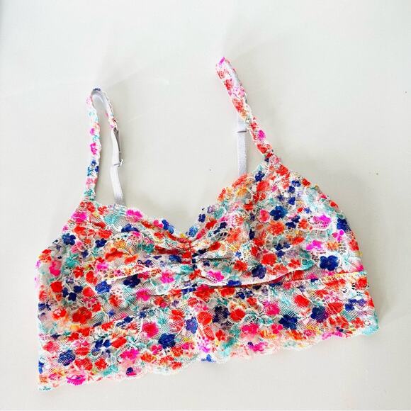 VS VICTORIAS SECRET PINK Lace White Red Blue Floral Print Ruffle Bra Bralette M - Picture 1 of 11